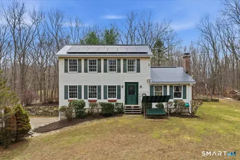 393 Forsyth Rd, Salem, CT 06420
