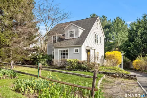10 Hunt St, Norwalk, CT 06853