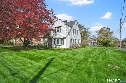 366 Fairfield Ave, Hartford, CT 06114