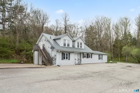 162 Pomfret St, Pomfret, CT 06259