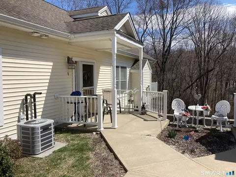 4 Park Ave #1, Wolcott, CT 06716