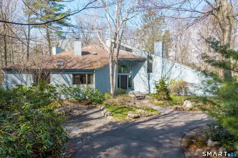 411 Cherry Brook Rd, Canton, CT 06019