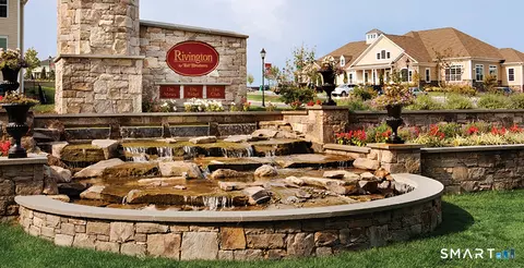 524 Center Meadow Ln #524, Danbury, CT 06810