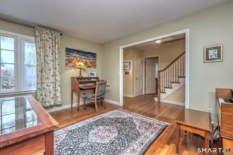 Entry Way - 14 Ann Dr, Bethany, CT 06524 photo 3 of 6