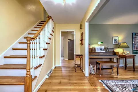 Entry Way - 14 Ann Dr, Bethany, CT 06524 photo 2 of 6