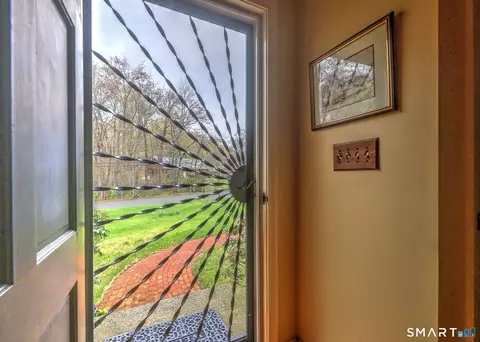 Entry Way - 14 Ann Dr, Bethany, CT 06524 photo 1 of 6