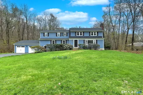 14 Ann Dr, Bethany, CT 06524
