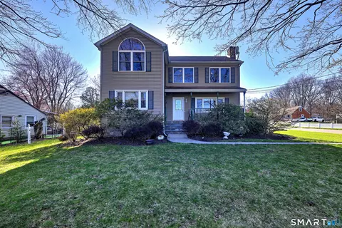 4161 Madison Ave, Trumbull, CT 06611