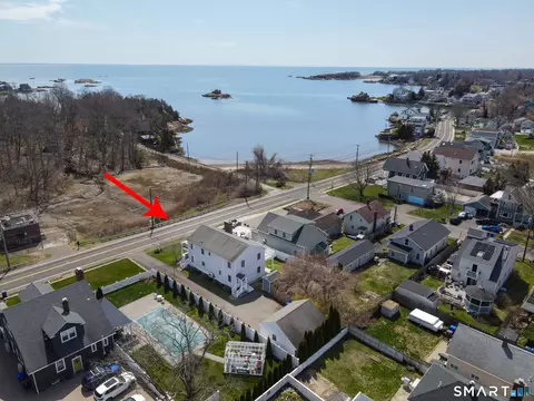338 Shore Dr, Branford, CT 06405