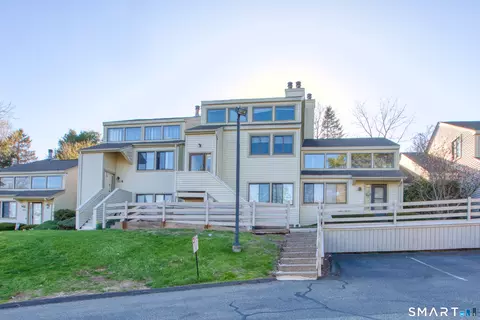 190 Brittany Farms Rd #F, New Britain, CT 06053