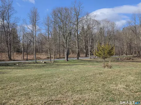 8 Taber Rd # A, Sherman, CT 06784 photo 2