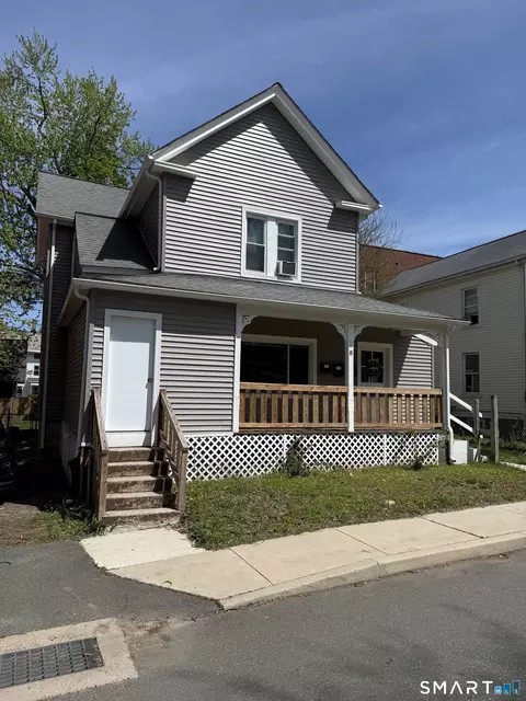 8 Thompson Ct, Enfield, CT 06082
