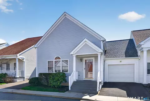 65 Forest Rd #D, Milford, CT 06461