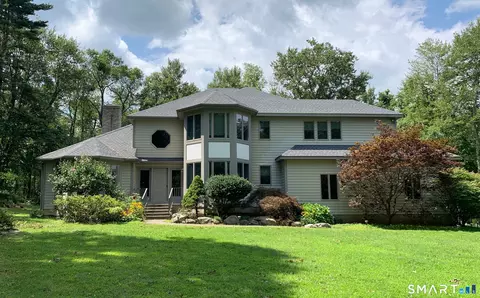 15 Black Pine Rdg, Ridgefield, CT 06877