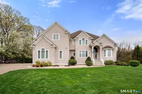 10 Faldu Rd, Windsor, CT 06095