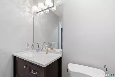 Bath - 5 David Dr #5, East Windsor, CT 06088 photo 2 of 3
