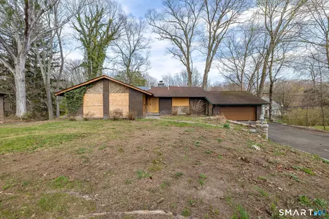 79 Loughran Ave, Stamford, CT 06902