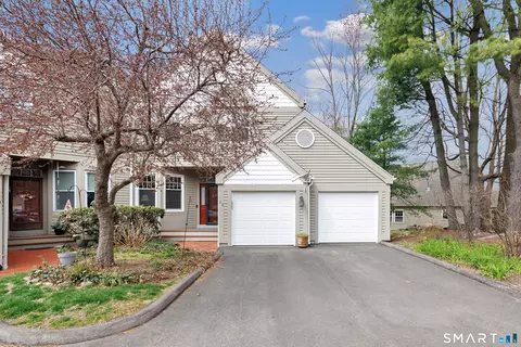 11 Greystone #11, Shelton, CT 06484