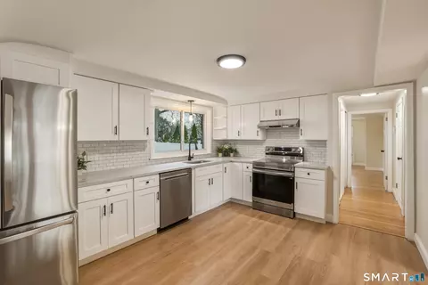 102 Lawler Rd, West Hartford, CT 06117