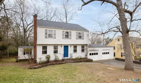 14 Giles St, Hamden, CT 06517