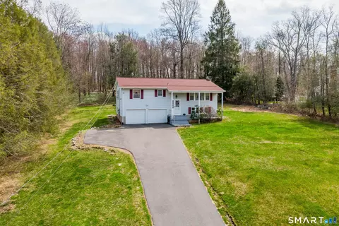 9 Rita Dr, New Fairfield, CT 06812