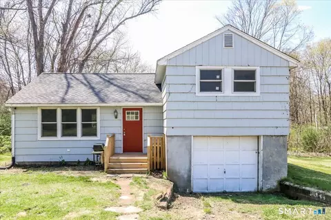 55 Park Ln E, New Milford, CT 06776