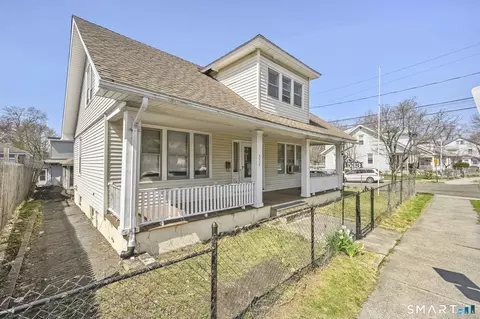 533 Wayne St, Bridgeport, CT 06606