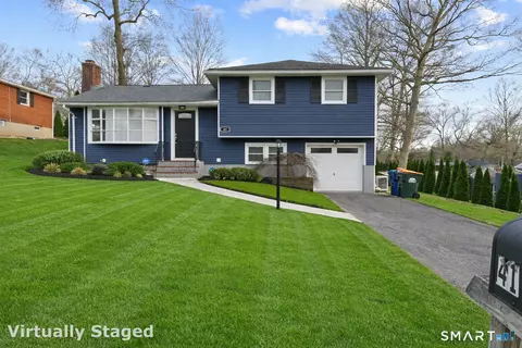 41 Pine Tree Rdg, Meriden, CT 06450