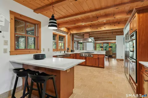 Kitchen - 15 Silversmith Ln, Redding, CT 06896 photo 2 of 3