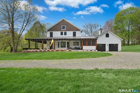 Exterior - 15 Silversmith Ln, Redding, CT 06896 photo 12 of 13
