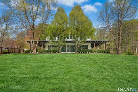 Exterior - 15 Silversmith Ln, Redding, CT 06896 photo 1 of 13