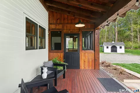 Exterior - 15 Silversmith Ln, Redding, CT 06896 photo 7 of 13