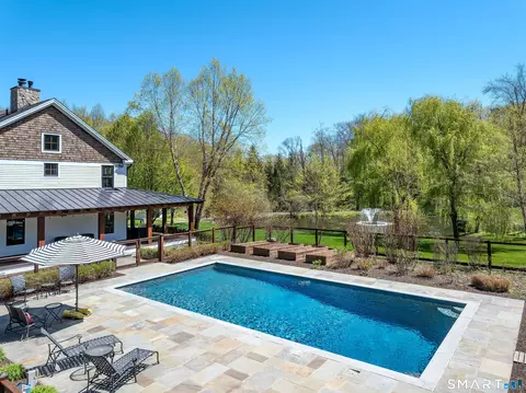 Exterior - 15 Silversmith Ln, Redding, CT 06896 photo 3 of 13