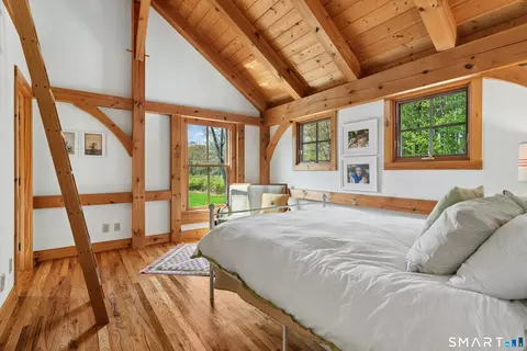 Bedroom - 15 Silversmith Ln, Redding, CT 06896 photo 6 of 6