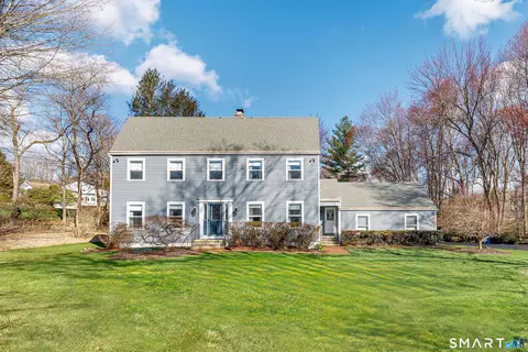 7 Lafayette Dr, Trumbull, CT 06611