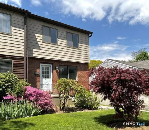77 Van Buskirk Ave #77, Stamford, CT 06902