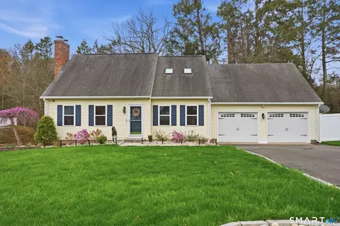 35 Kimberly Dr, Enfield, CT 06082