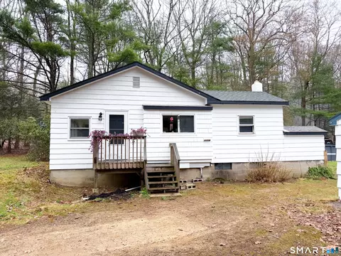 45 Navratil Rd, Willington, CT 06279