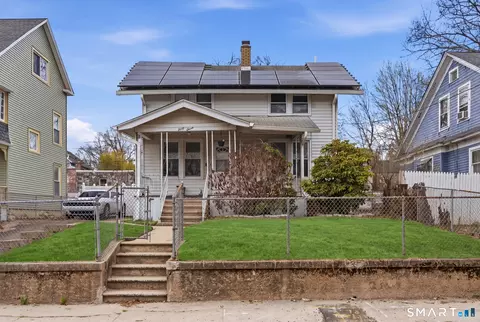 37 Clifton Ave, Waterbury, CT 06702