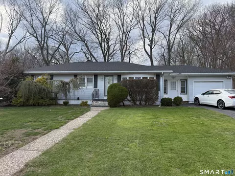 117 Courtland Ave, Waterbury, CT 06705