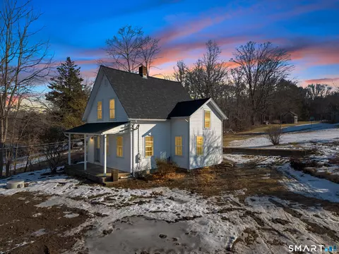 620 Town St, East Haddam, CT 06469