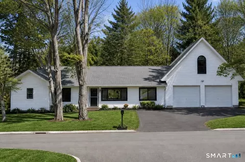 78 Fieldbrook Rd, Middletown, CT 06457
