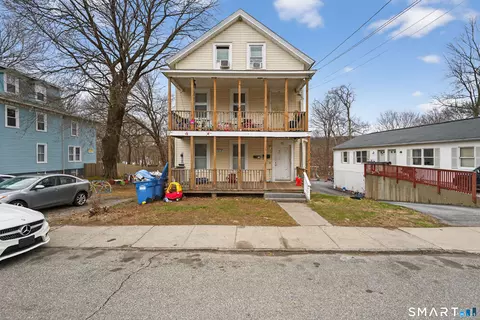 67 Peck St, Norwich, CT 06360