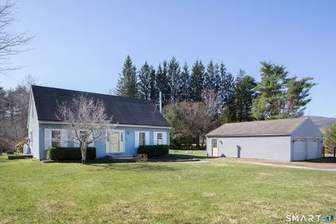 16 Browns Ln, North Canaan, CT 06024