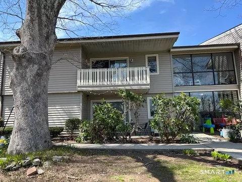 20 Henry St #20, Norwich, CT 06360