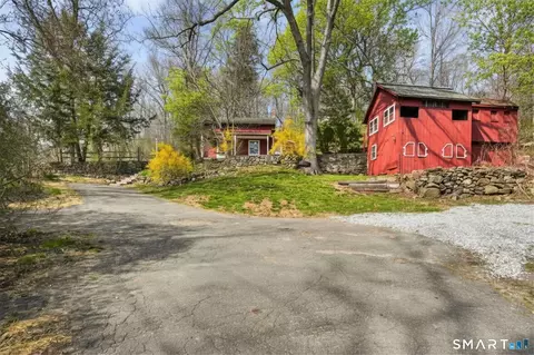 60 Riggs St, Oxford, CT 06478