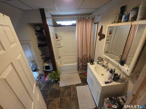 Bath - 63 Prospect Ave, Killingly, CT 06239 photo 3 of 3