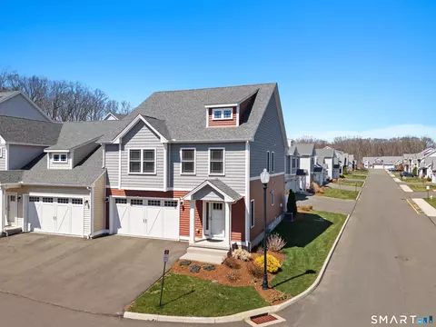 1 Newbury Ct #1, North Haven, CT 06473