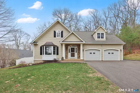 21 Crystal Ridge Dr, Ellington, CT 06029