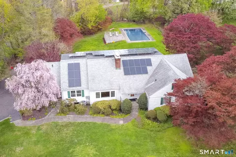 163 W Hill Rd, Stamford, CT 06902